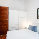 Caletta Nest 38 *