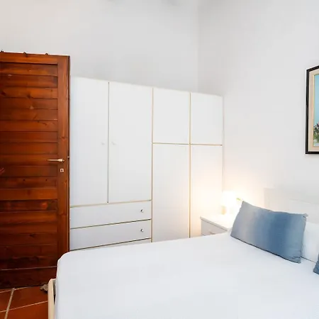 Caletta Nest 38 *